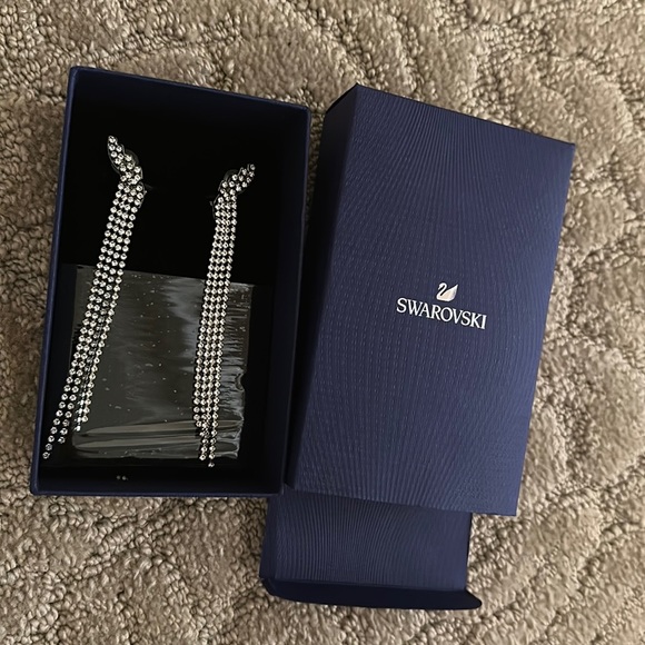 Swarovski tassels cry earrings new in box - Picture 1 of 1